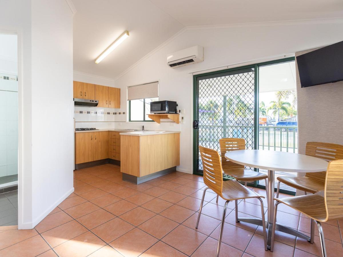 Nrma Bowen Beachfront Holiday Park 외부 사진