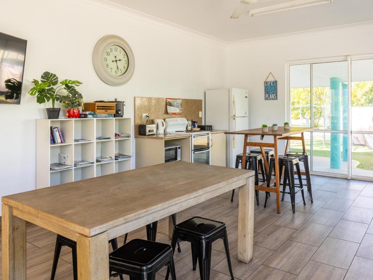 Nrma Bowen Beachfront Holiday Park 외부 사진