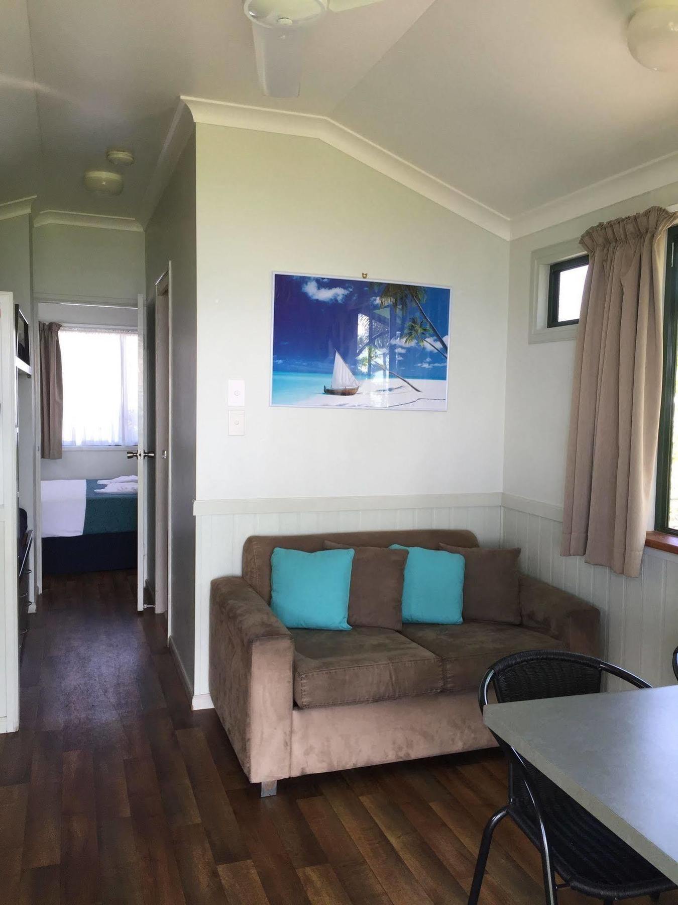 Nrma Bowen Beachfront Holiday Park 외부 사진